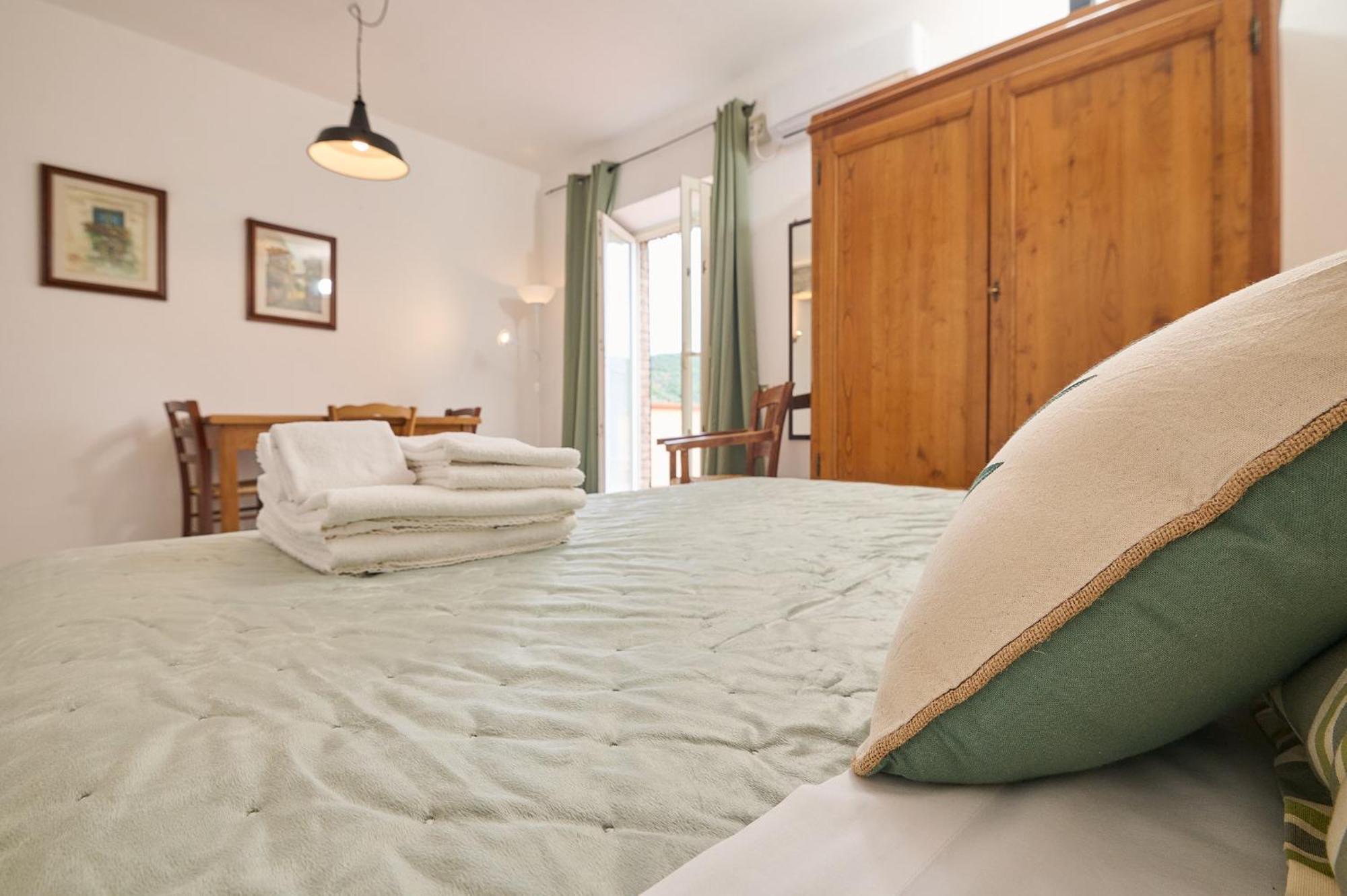 Il Chiostro Appartamenti & Suites Suvereto Extérieur photo