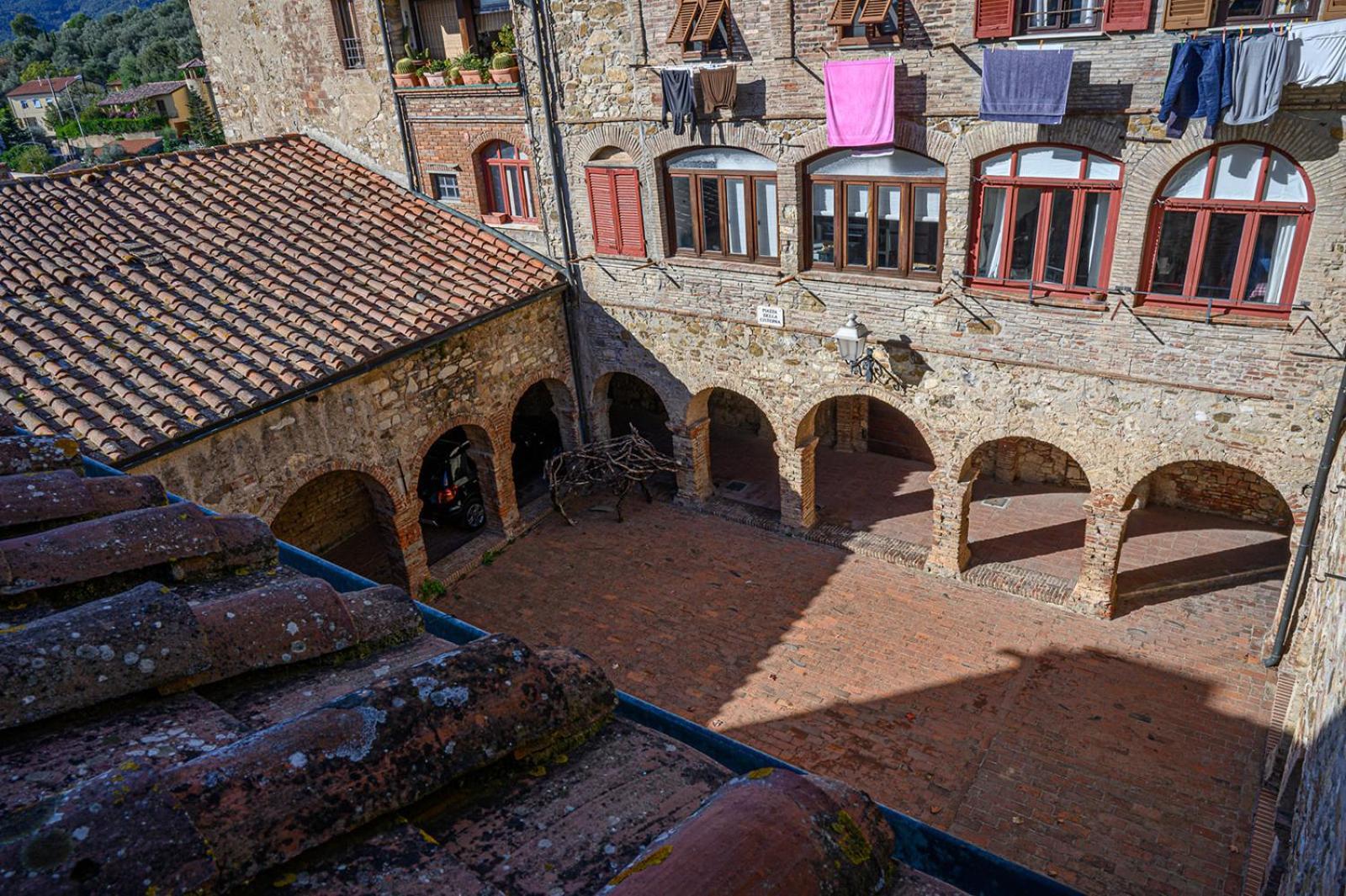 Il Chiostro Appartamenti & Suites Suvereto Extérieur photo