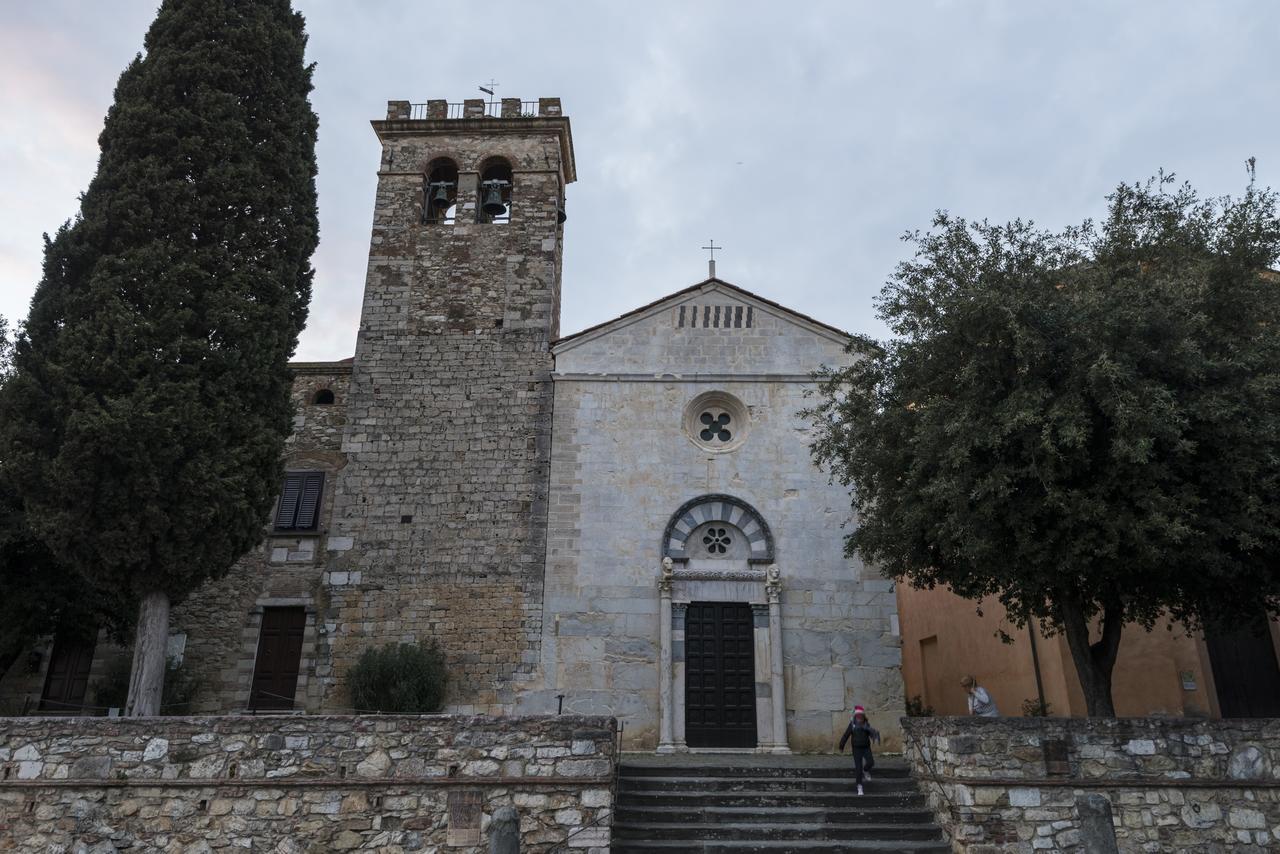 Il Chiostro Appartamenti & Suites Suvereto Extérieur photo