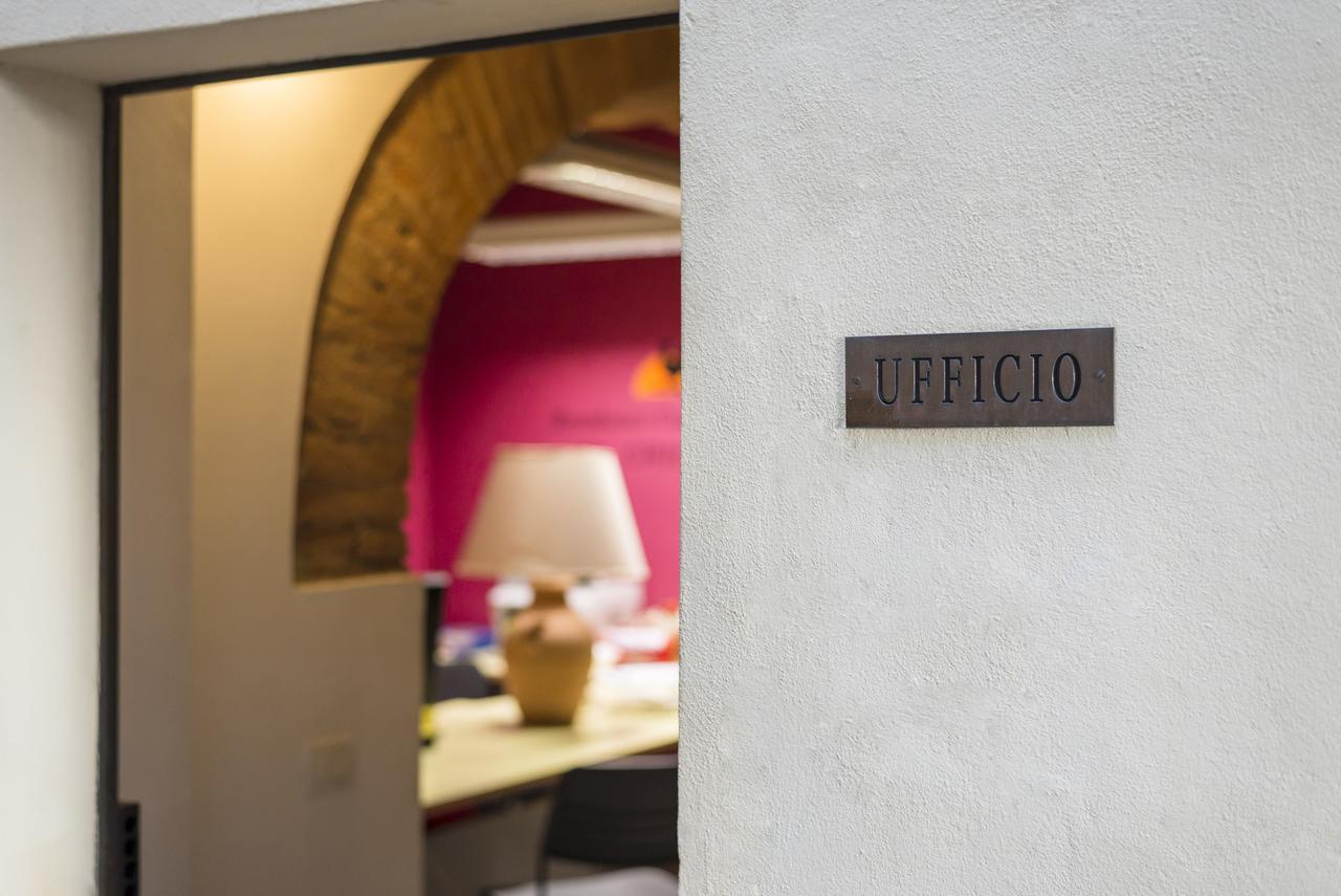 Il Chiostro Appartamenti & Suites Suvereto Extérieur photo